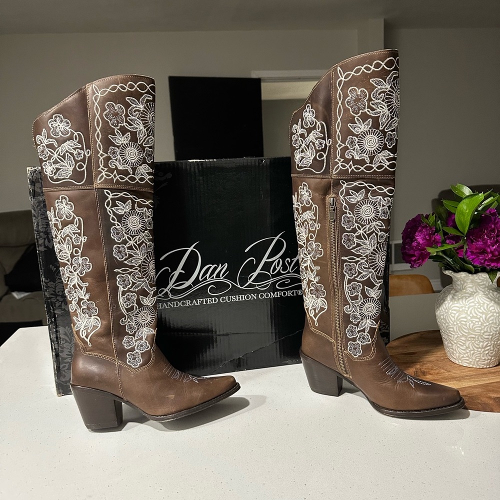 Dan post knee high boots brand new size 6 1/2